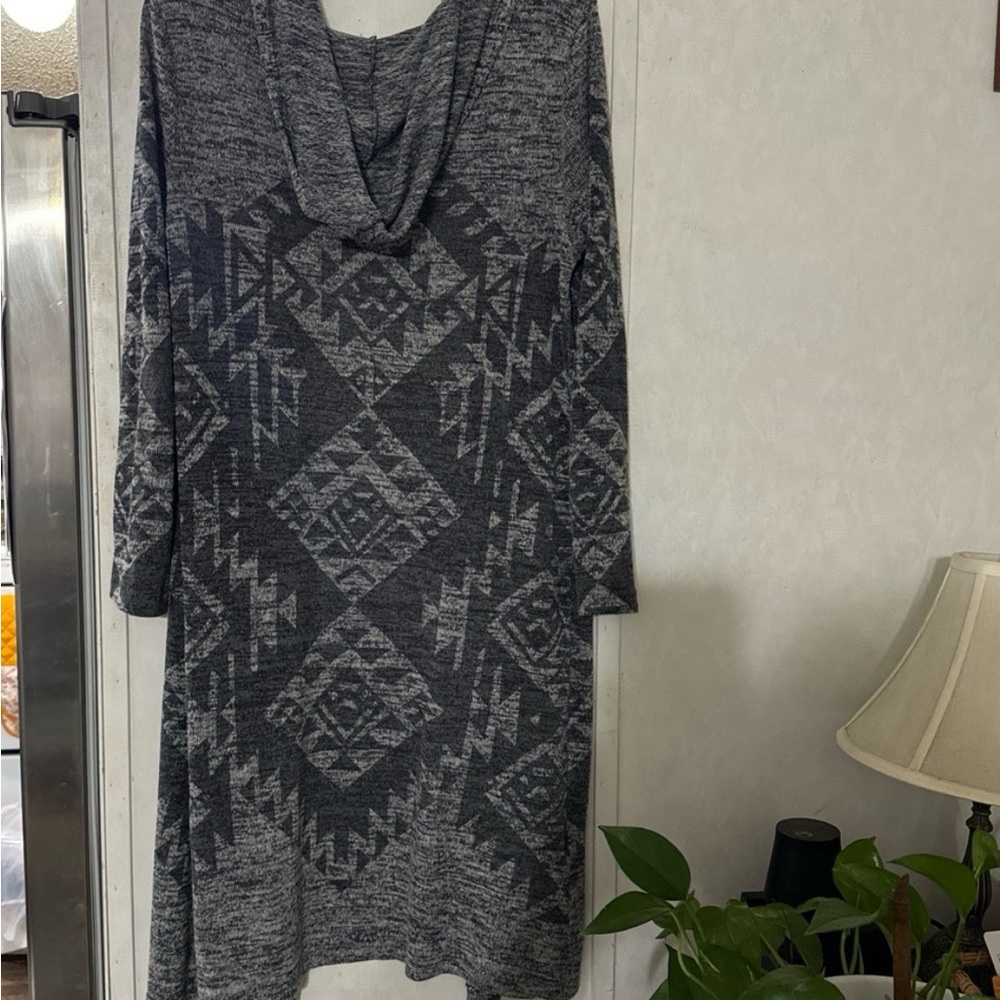 Cardigan - Picture 2 of 6